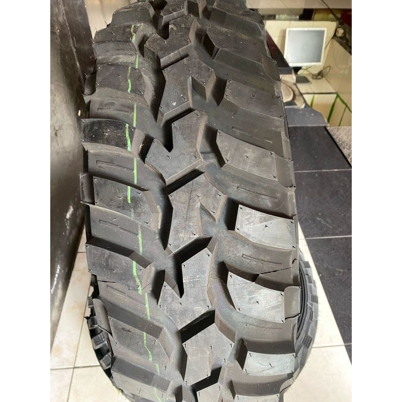 Ban Dunlop MT2 owl 31 x 10.5 R15