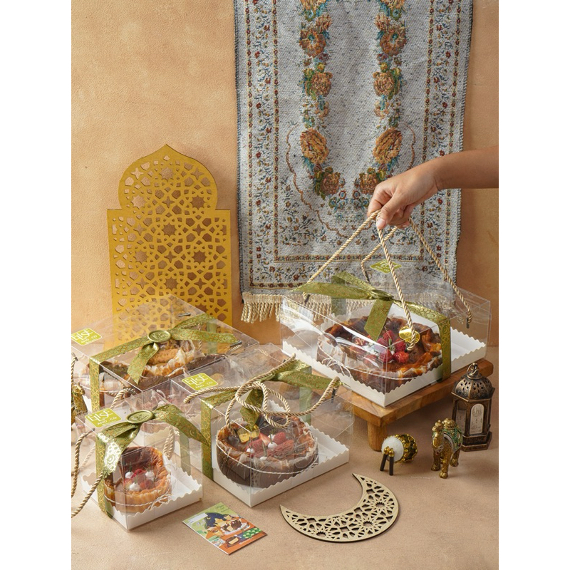 

HAMPERS LEBARAN BASQUE BURNT CHEESECAKE BOGOR SOUVENIR EID KUE VIRAL ELISE.AND.CO