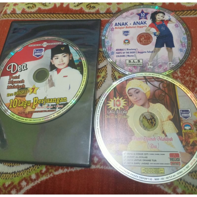 KASET VCD LAGU ANAK" BELAJAR BAHASA INGGRIS,10 LAGU RELIGI DOA & DZIKIR ,10 LAGU ANAK PERJUANGAN TAN