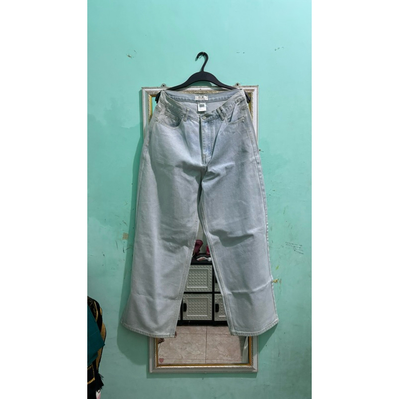 preloved celana jeans hg