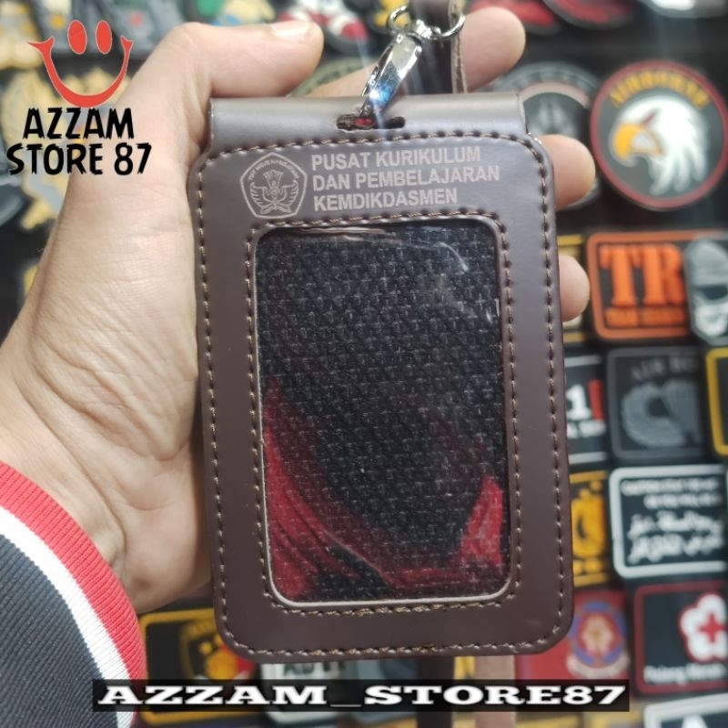 

Tali Lanyard Name Tag Holder Slot ID Card Model Lipat Logo TUTWURI HANDAYANI PUSAT KURIKULUM DAN PEMBELAJARAN KEMDIKDASMEN