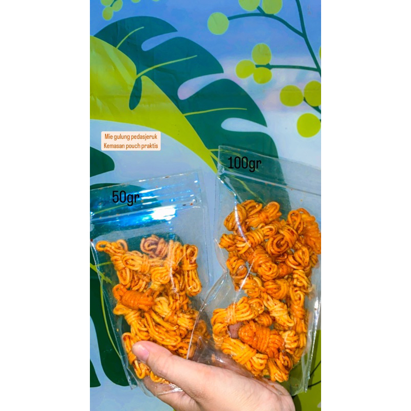 

Mie gulung crispy Pedasjeruk camilan hitz kemasan pouch ekonomis praktis.