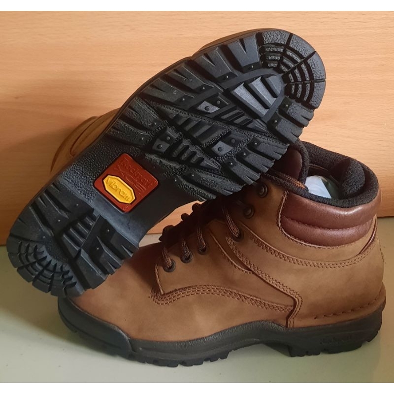 Sepatu Rockport Vibram 39