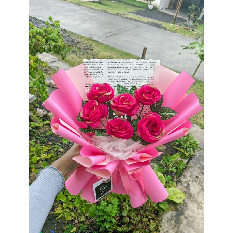 

Buket bunga artificial 6kuntum