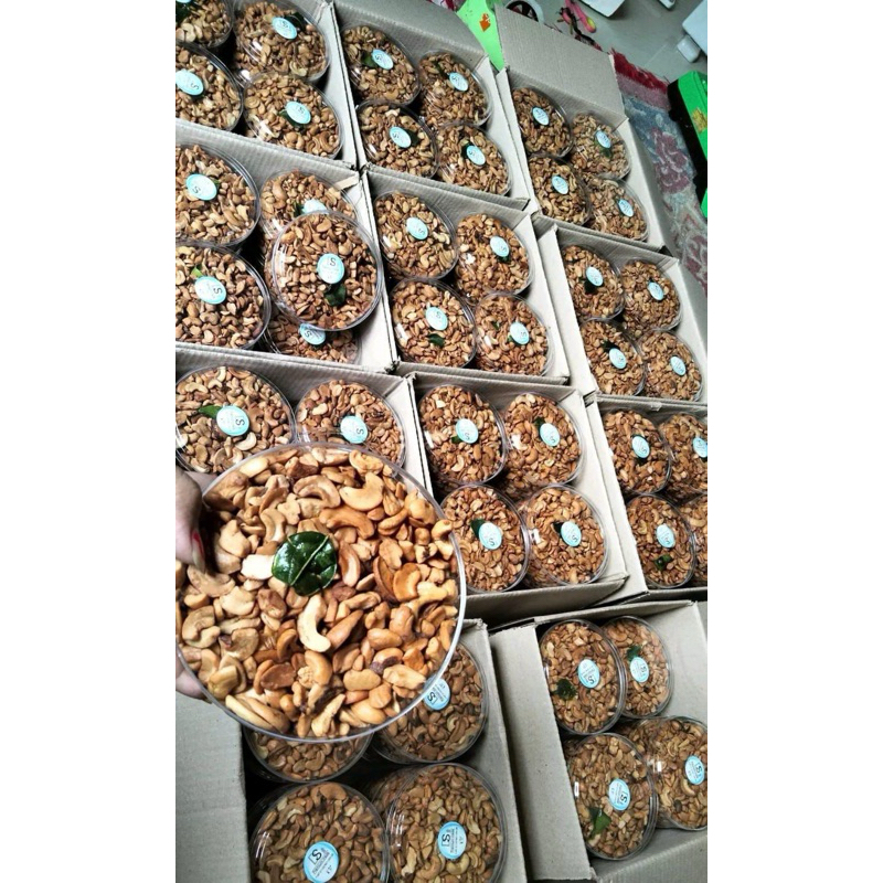 

Kacang Mete Panggang