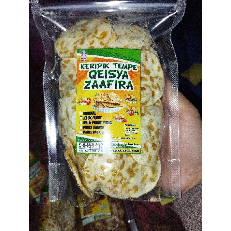

keripik tempe Qeisya zaafira