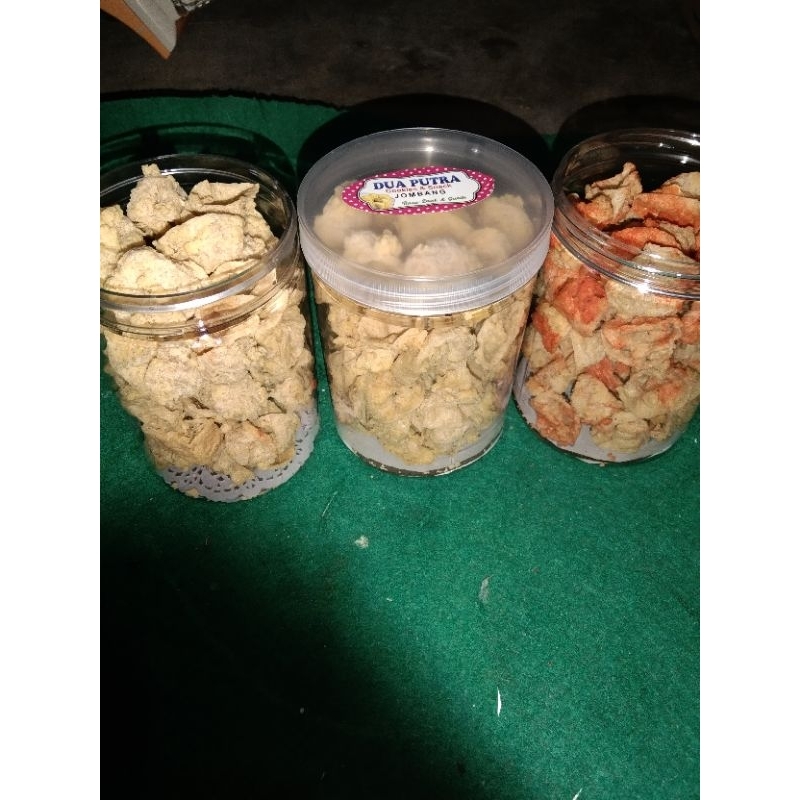 

krupuk tahu walik gurih&renyah kemasan 250gr harga 15.000/toples