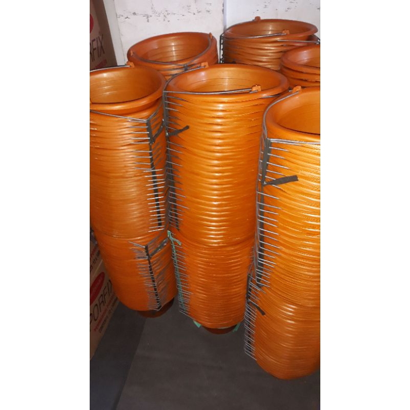 ember cor super oren kecil