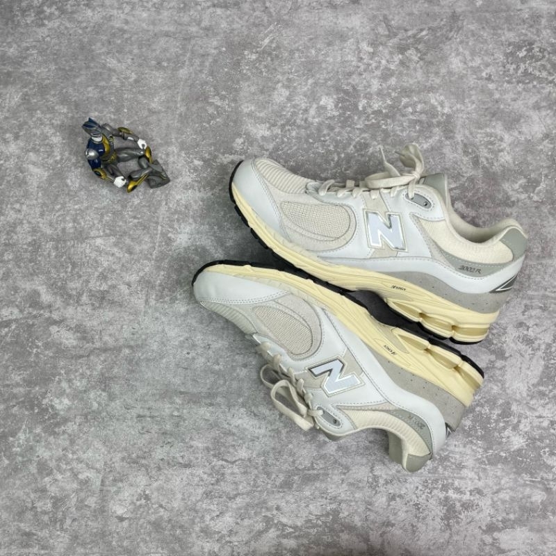 New Balance 2002r Vintage White