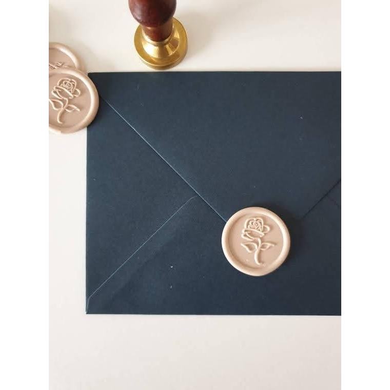 

Taupe Color 1 pcs Seal wax coin untuk undangan siap pakai sudah ada double tape, harga per pcs #Paletecolor