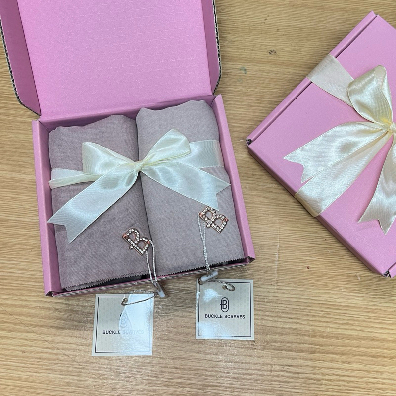 Hampers/kado ulang tahun/kado ulang tahun wanita/gift box/ 2PC VOAL