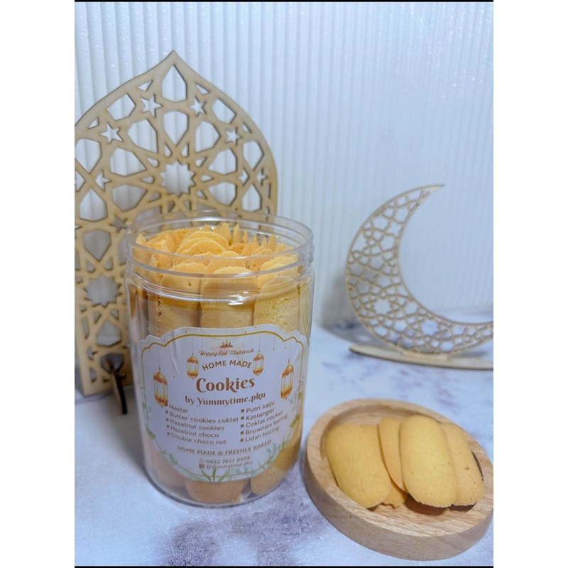 

Lidah Kucing Premium Toples Tabung 800ml