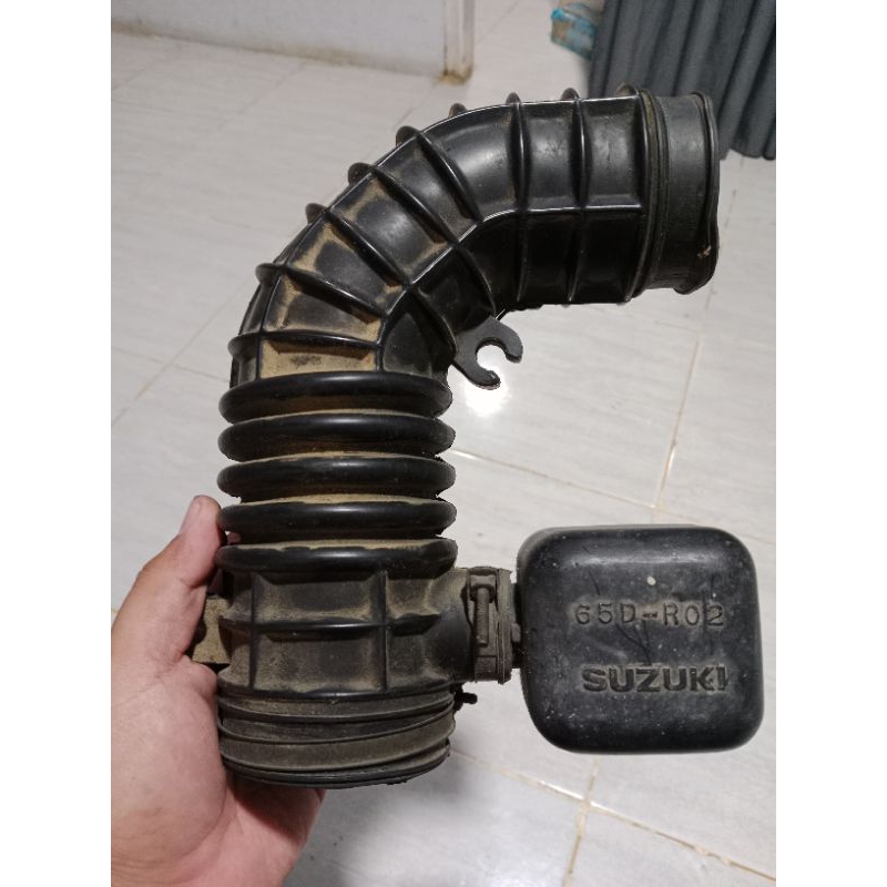 Selang hawa Escudo 2.0 ORI