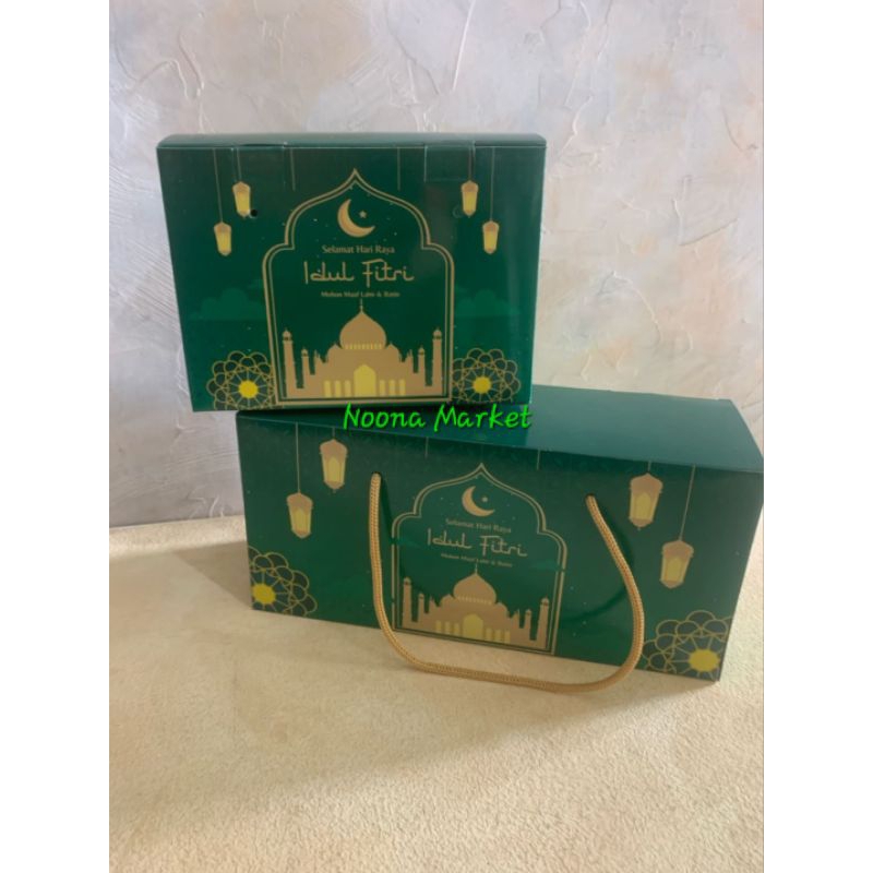 

Dus Toples Jar Lebaran / Dus Idul Fitri / Box Hampers Ied Mubarak