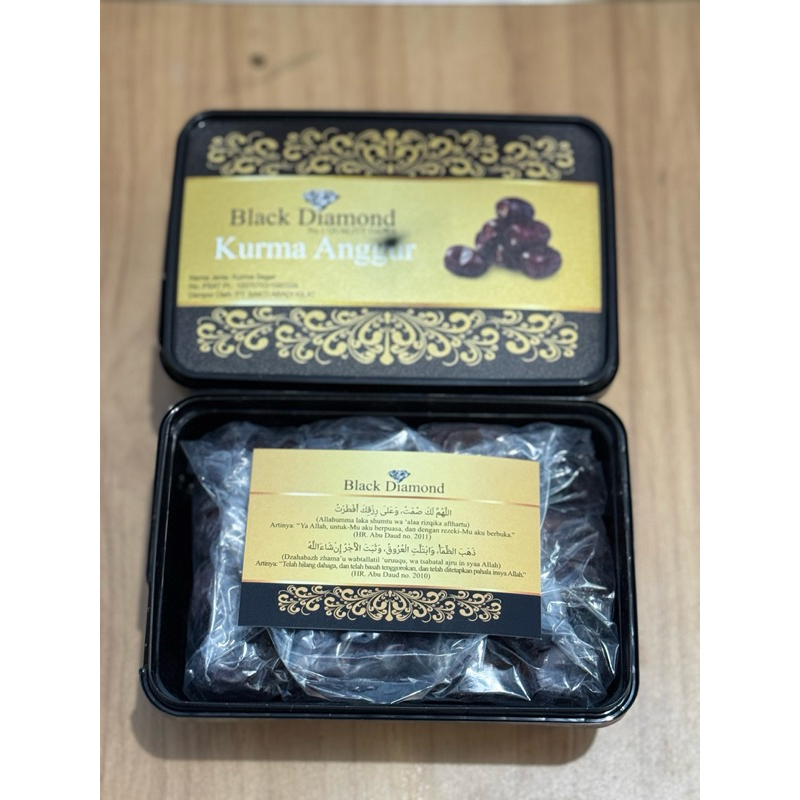

kurma anggur black diamond