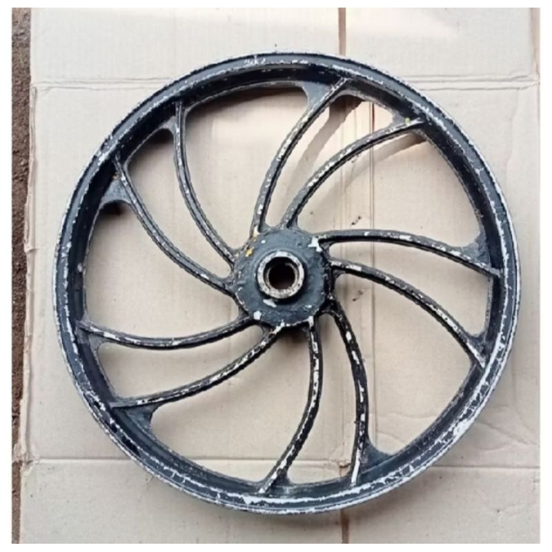 veleg depan cefiro ring 17 untuk keluarga Yamaha. barang second copotan