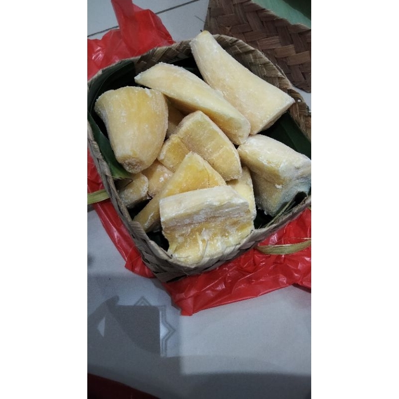 

tape singkong asli dari gembong berat 700ons