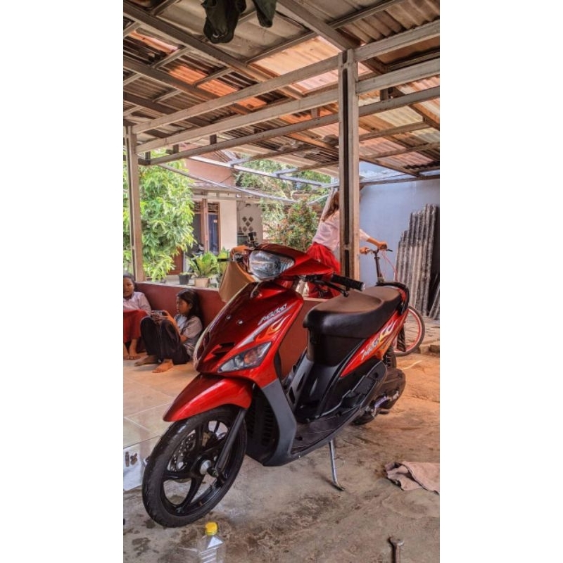 striping lis sticker Mio sporty 2006 merah kuning biru hitam putih silver