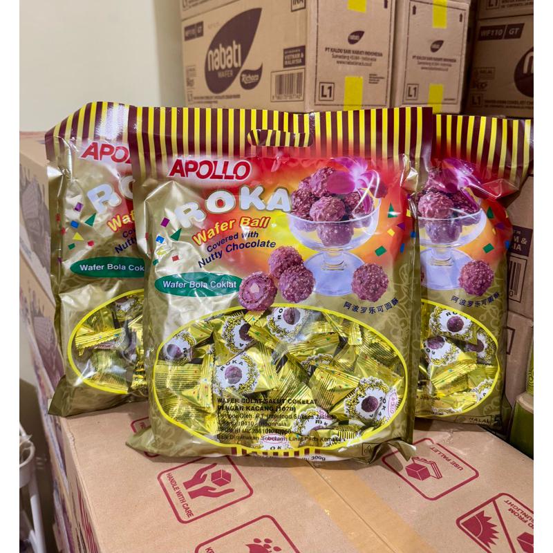

Apollo Roka coklat wafer ball kemasan bag isi 50pcs ECER Per pcs