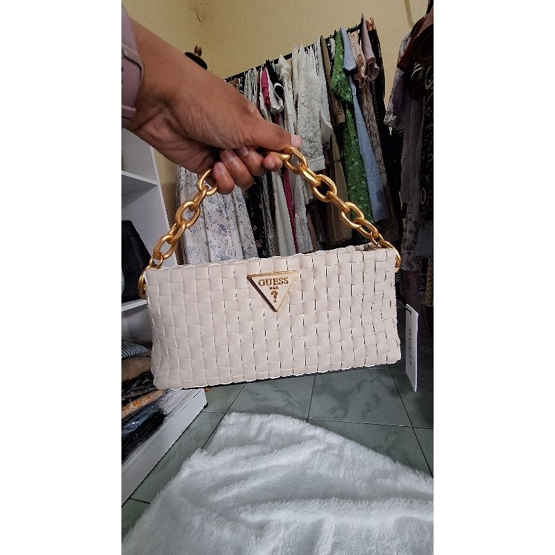 tas guess anyaman baru top handle  tas selempang