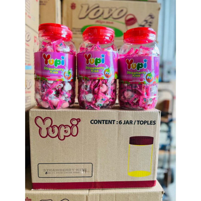 

Yupi Strawberry Kiss