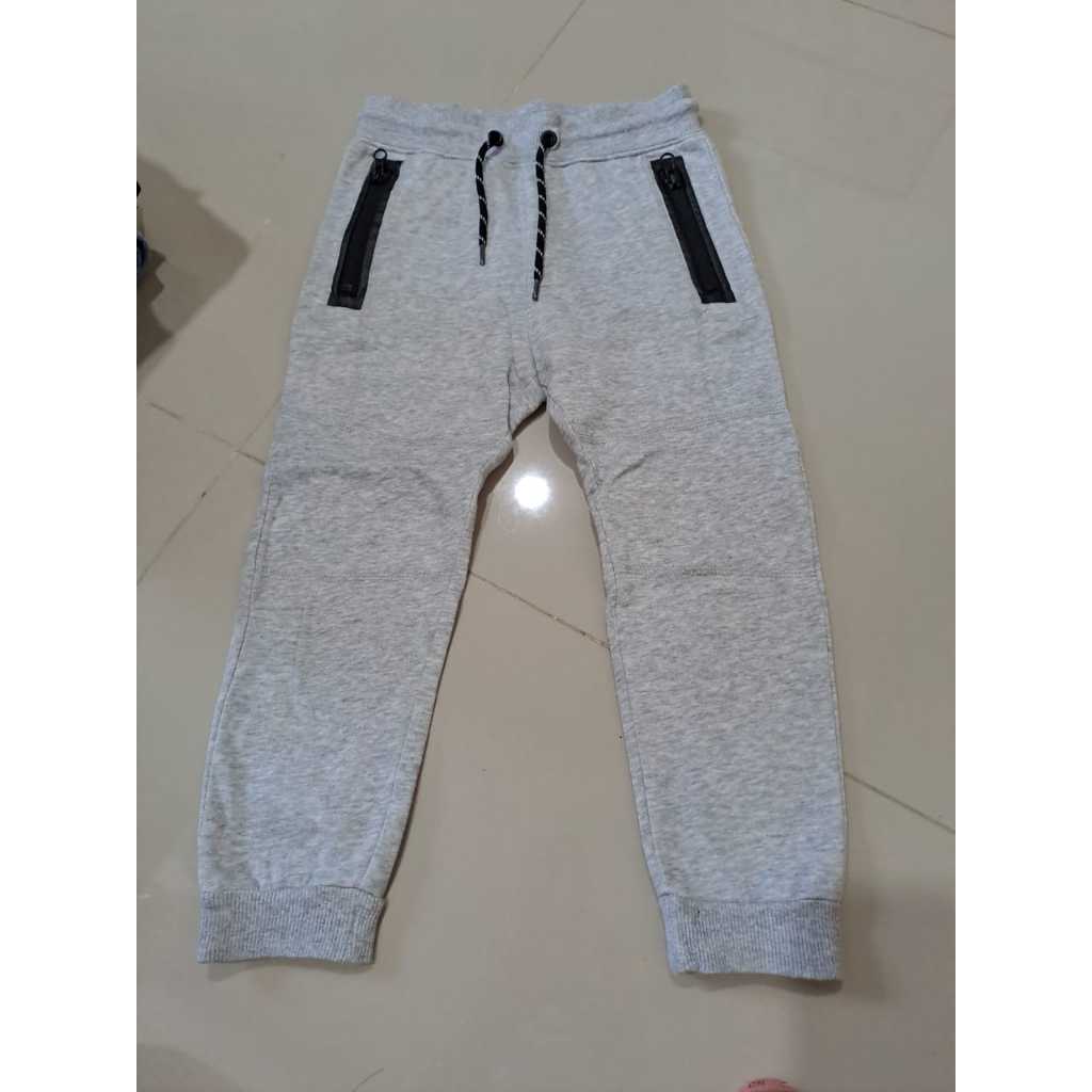 [ Preloved ] celana panjang anak laki laki / perempuan celana panjang joger warna abu abu bahan hang