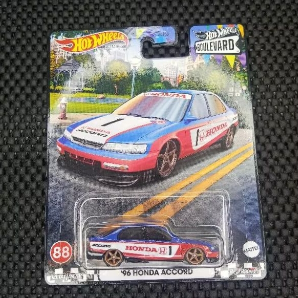 HOTWHEELS PREMIUM BOULEVARD 96 HONDA ACCORD