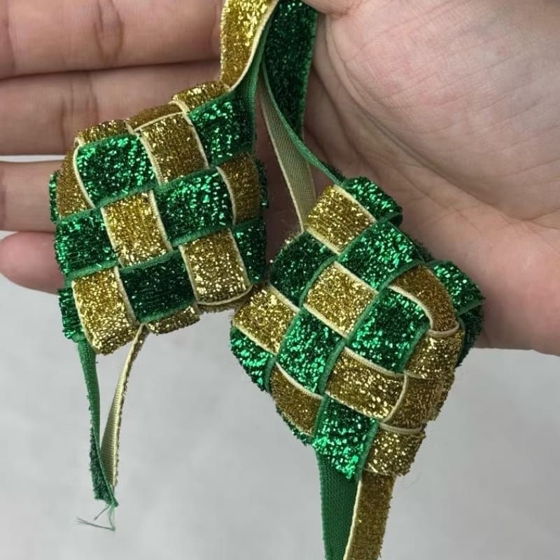 

1 pc - Ketupat Pita Bahan Gliter Premium | Aplikasi Ketupat Lebaran Bahan Pita