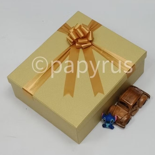 

PAPYRUS 25x30 tinggi 10cm Kotak Kado Gift Box Hadiah V2