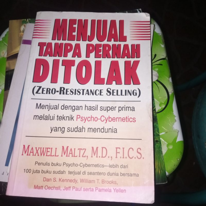 MENJUAL Tanpa Pernah Ditolak/Maxwell Maltz, MD, Fics
