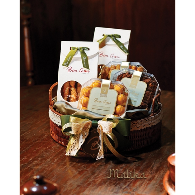 

MALIKA - Hampers Idul Fitri Lebaran Bon Ami Bakery