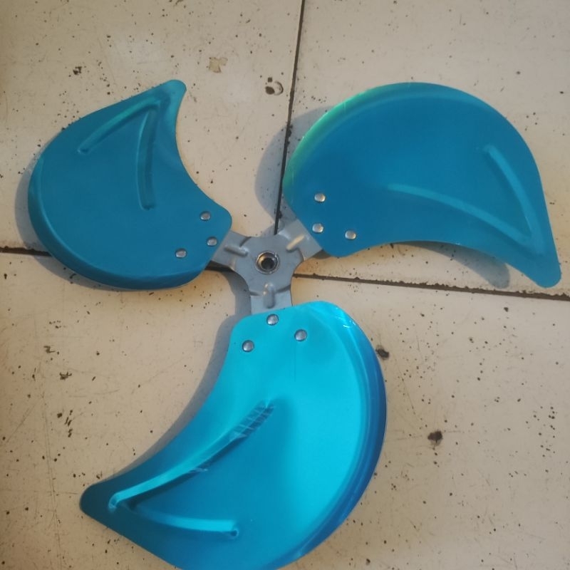 Baling baling kipas angin besi Regency, 18 inch