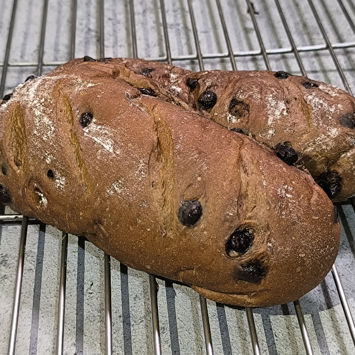 

Roti Sourdough Choco Cream Cheese