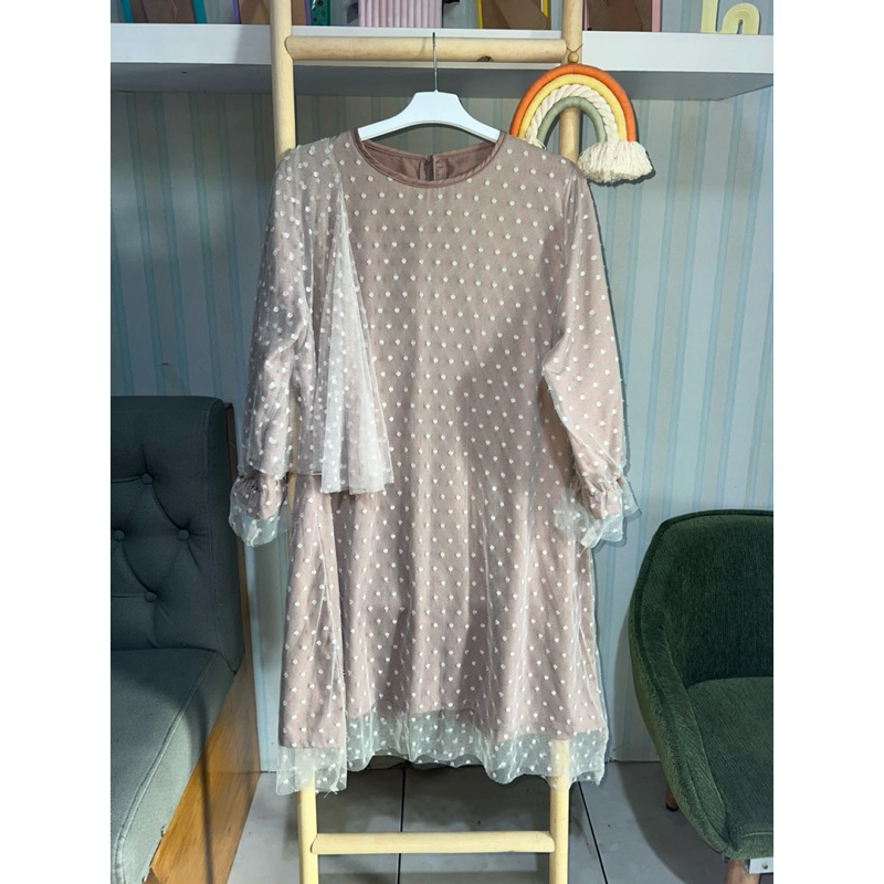 Preloved One Set Tunic Lace Famouscarf setelan tunic celana brokat