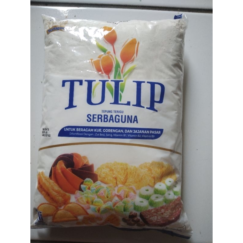 

Tepung Terigu Serbaguna Tulip Kemasan 1 Kg