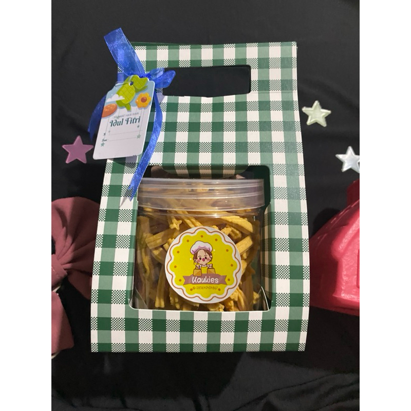 

Mini Hampers Cantik Kemasan Toples 600ml