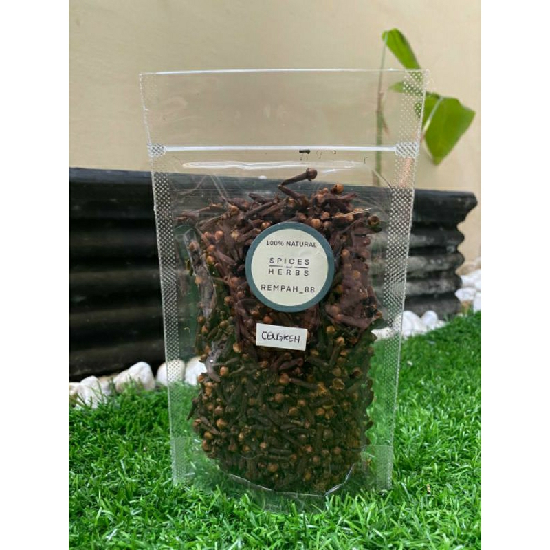 

Cengkeh Kering Utuh Asli 500 Gr