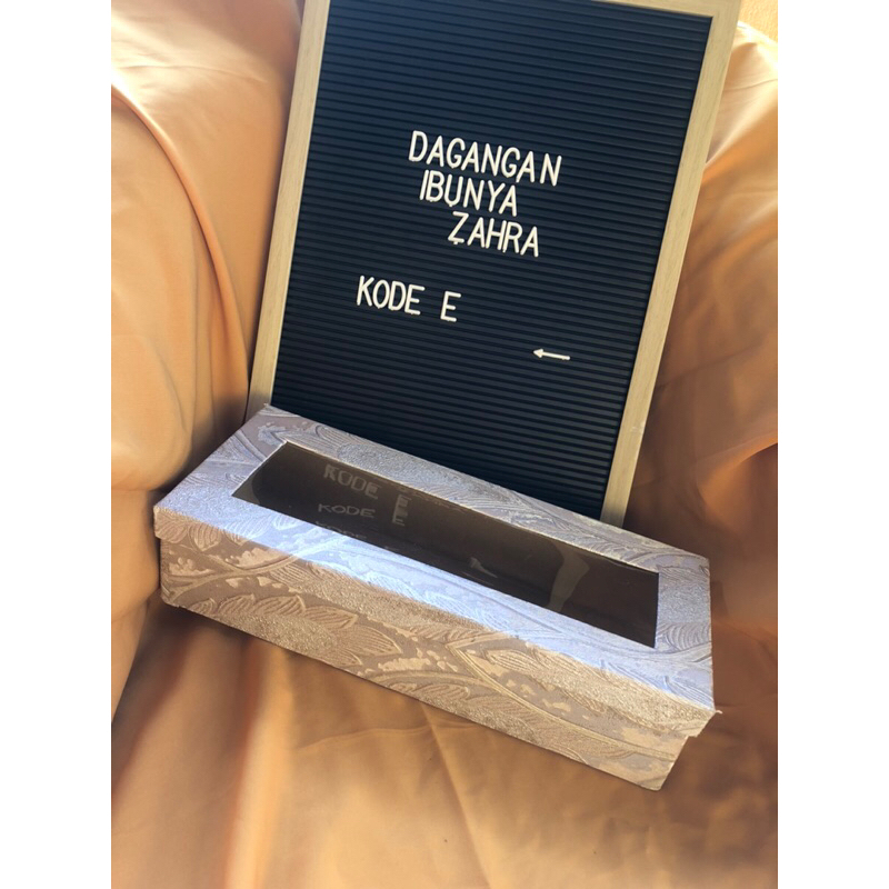 

KODE E - 30x12x7cm BOX HAMPERS GIFT BOX MUKENA HANTARAN KADO MEWAH
