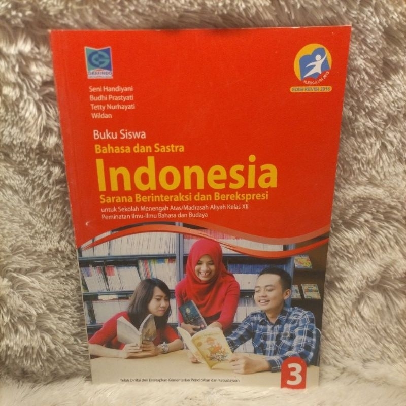 bahasa dan sastra indonesia kelas 12 sma