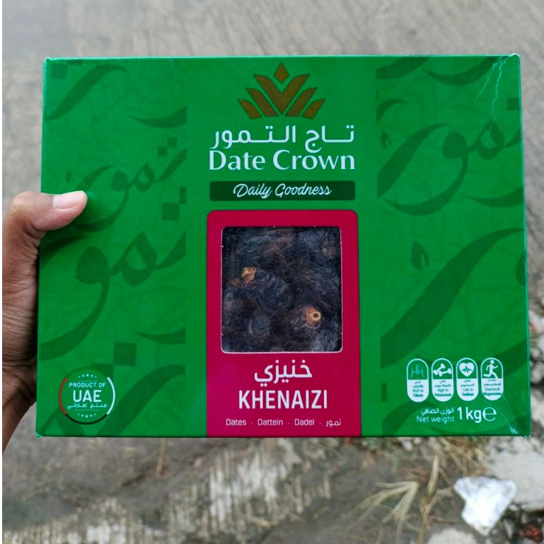 

Kurma Date Crown Khenaizi 1 KG Asli Dari UEA - Kemasan Baru Original