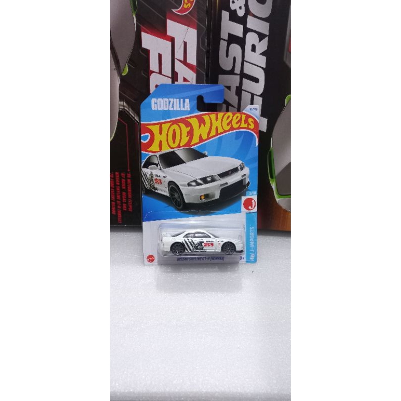 hot wheels nissan skyline r33