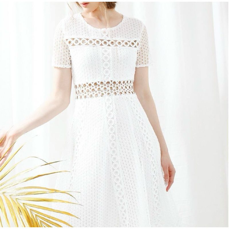 Preloved White Broderie Cocktail Dress ala Self Portrait