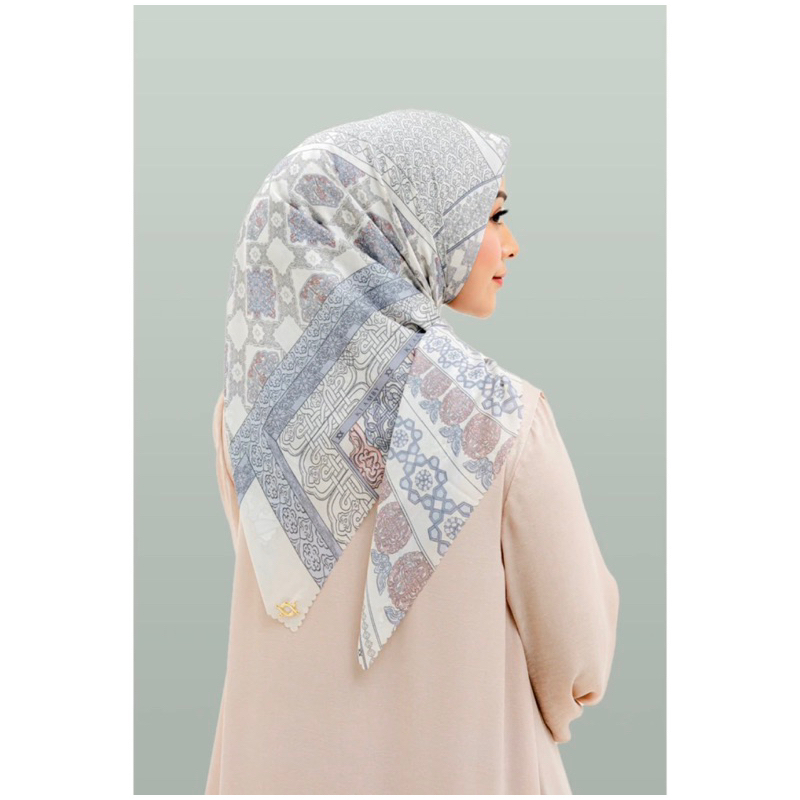 Preloved Scarf Wearing Kalmby, Diario X Nagita Slavina, Heaven Lights