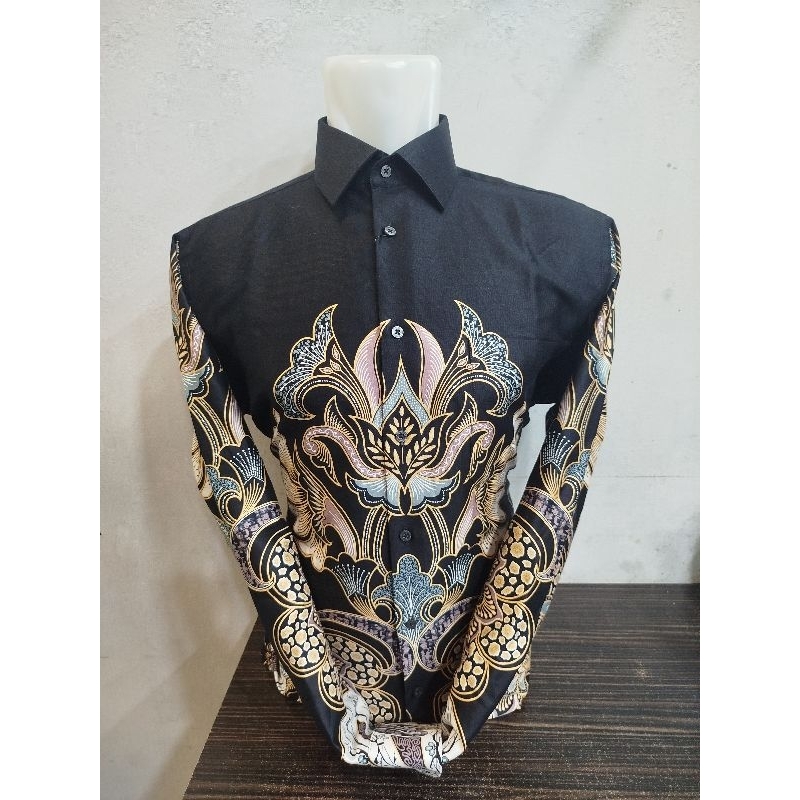 Alisan Batik Motif Bunga Trompet Lengan Panjang Slimfit