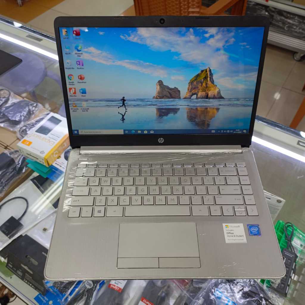 Laptop leptop second/bekas premium Hp 14s ram 4gb DDR4 SSD 256gb layar 14inc kondisi siap pakai coco
