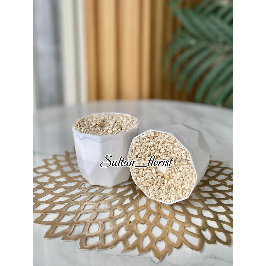 pot + batu kristal putih bersih