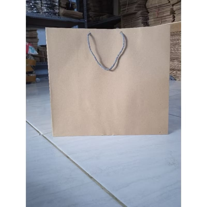

Paper Bag Polos Coklat Ukuran 30x15x27 (Paket 12pcs) |Tas Kertas |Tas Kado |Tas Souvenir |Paperbag Polos Coklat