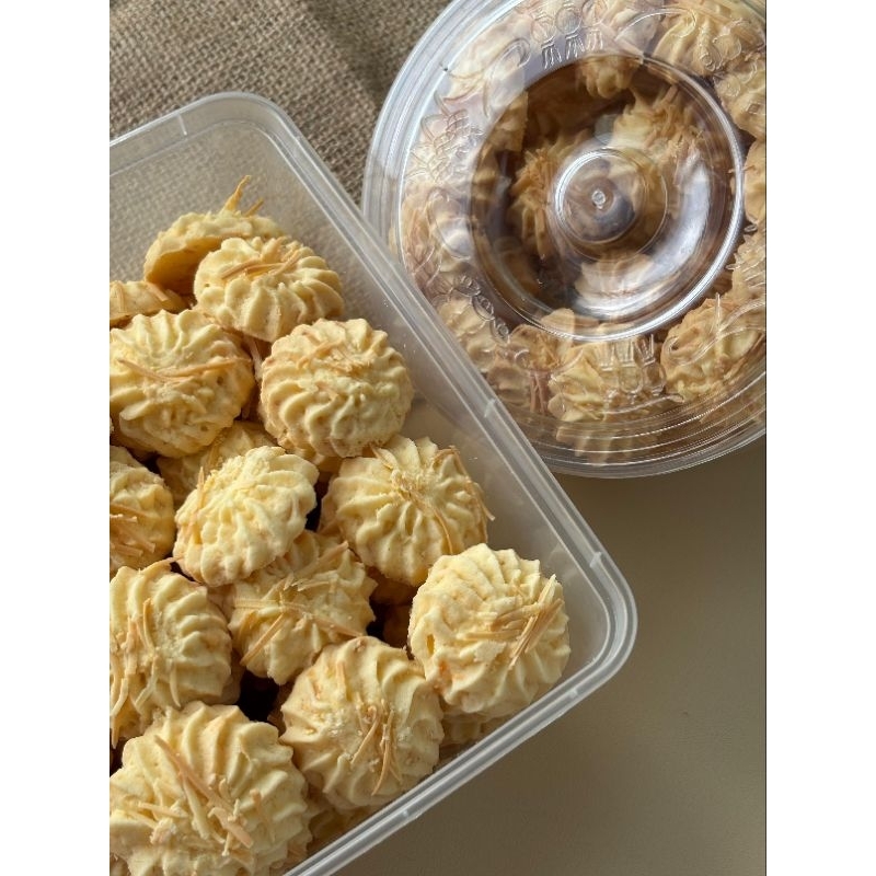 

kue lebaran sagu keju 1KG