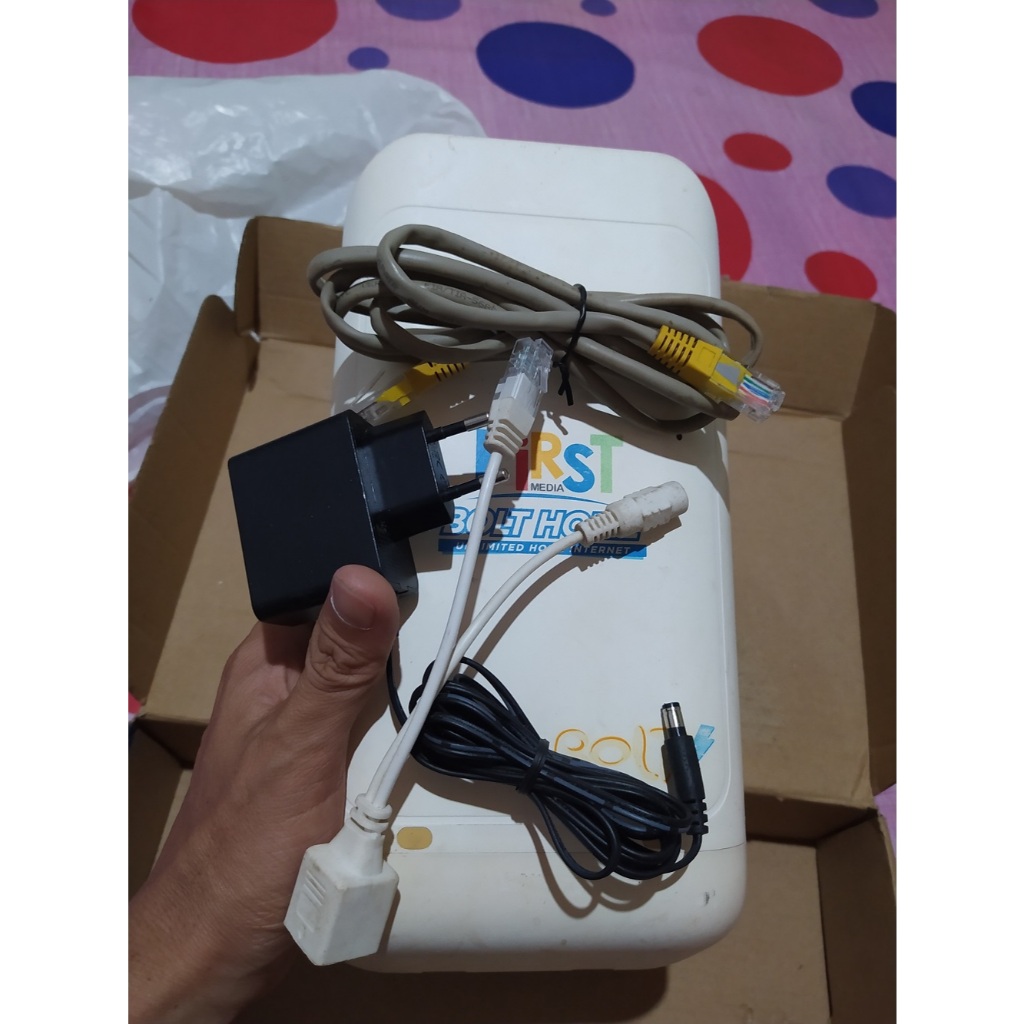 Modem Bolt Titan BL400 Unlock 4G LTE B40 2300MHz T-Sel Byu Smartfren + POE Dan Adaptor