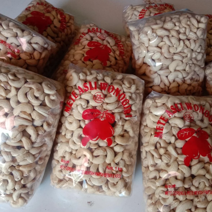 

Kacang mete mede mentah 1kg